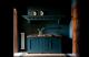 Cucina in stile Shaker con piano in ciliegio. Realizzata in Italia. Made in Italy