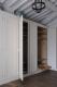 Armadio bianco interni rovere stile shaker